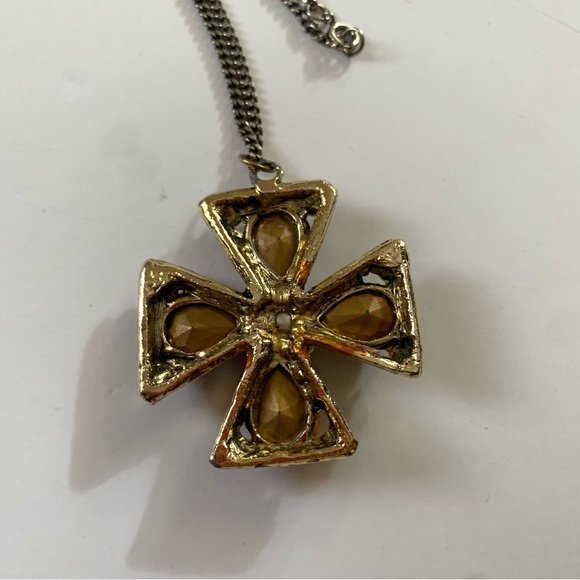 Vintage Rhinestone Maltese Cross colorful Necklace Gold tone - Picture 9 of 9